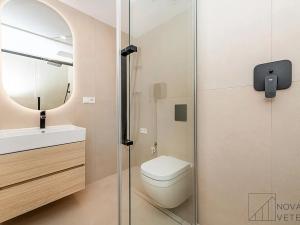 Prodej bytu 2+kk, Praha - Kobylisy, Třeboradická, 48 m2