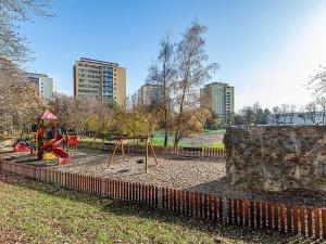 Prodej bytu 2+kk, Praha - Kobylisy, Třeboradická, 48 m2