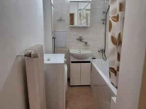 Pronájem bytu 2+1, Praha - Vinohrady, náměstí Jiřího z Lobkovic, 70 m2