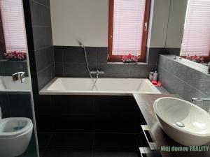 Pronájem bytu 3+kk, Praha - Vysočany, Ocelářská, 80 m2