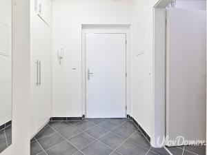 Prodej bytu 1+kk, Praha - Horní Měcholupy, Modenská, 35 m2