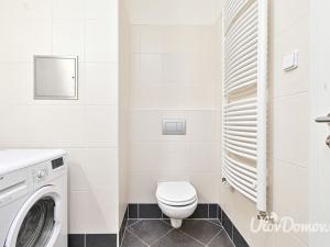 Prodej bytu 1+kk, Praha - Horní Měcholupy, Modenská, 35 m2