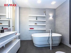 Pronájem bytu 2+kk, Praha - Strašnice, Novostrašnická, 68 m2