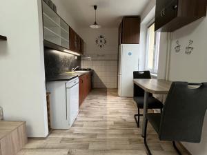 Pronájem bytu 2+kk, Ostrava - Poruba, Španielova, 55 m2