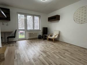 Pronájem bytu 2+kk, Ostrava - Poruba, Španielova, 55 m2