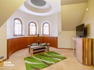 Prodej rodinného domu, Hodonín, 279 m2