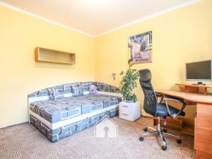 Prodej bytu 3+1, Jílové, Školní, 65 m2