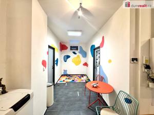 Pronájem obchodního prostoru, Praha - Vinohrady, Bělehradská, 411 m2