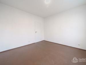 Prodej bytu 3+1, Sokolov, Slavíčkova, 66 m2