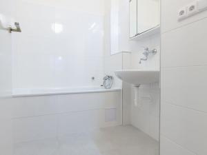 Pronájem bytu 3+kk, Praha - Nové Město, Plavecká, 81 m2