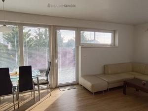 Prodej bytu 2+kk, Hluboká nad Vltavou, Ječná, 55 m2