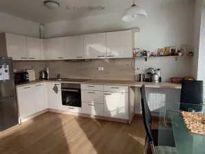 Prodej bytu 2+kk, Hluboká nad Vltavou, Ječná, 55 m2