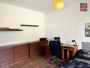 Prodej vícegeneračního domu, Pečky, Tř. 5. května, 980 m2