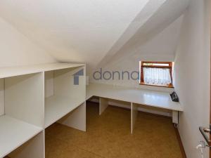 Pronájem rodinného domu, Praha, Nad šejdrem, 252 m2