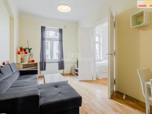 Prodej bytu 2+1, Karlovy Vary, Zeyerova, 52 m2