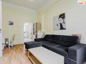 Prodej bytu 2+1, Karlovy Vary, Zeyerova, 52 m2