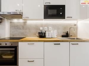 Pronájem bytu 2+1, Karlovy Vary, Zeyerova, 52 m2