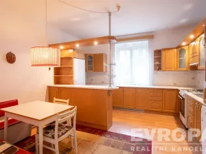 Prodej rodinného domu, Praha - Smíchov, Ke Klimentce, 177 m2
