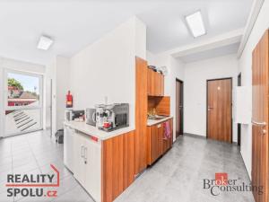 Pronájem kanceláře, Plzeň - Jižní Předměstí, Radobyčická, 170 m2