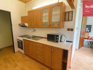 Prodej bytu 2+1, Žulová, Na Rybníčku, 55 m2