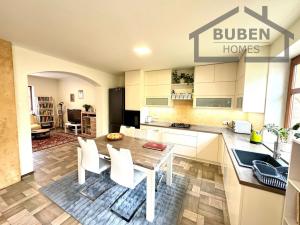 Prodej rodinného domu, Tachov, tř. Míru, 350 m2