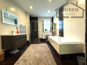 Prodej rodinného domu, Tachov, tř. Míru, 350 m2