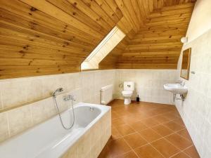 Pronájem vily, Praha - Břevnov, 316 m2