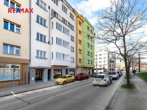 Pronájem bytu 1+kk, Praha - Libeň, náměstí Dr. Václava Holého, 27 m2