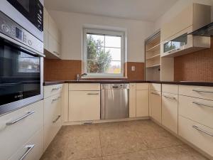 Prodej rodinného domu, Praha, U Markéty, 176 m2