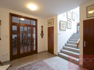 Pronájem rodinného domu, Praha - Kunratice, Ke hrádku, 417 m2