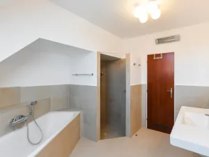 Pronájem rodinného domu, Praha - Kunratice, Ke hrádku, 417 m2