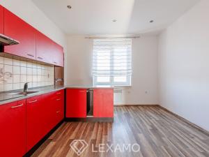 Prodej bytu 2+1, Šanov, Nádražní, 85 m2