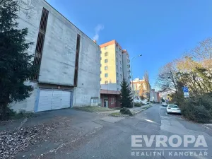Prodej garážového stání, Praha - Podolí, Pod Klaudiánkou, 14 m2