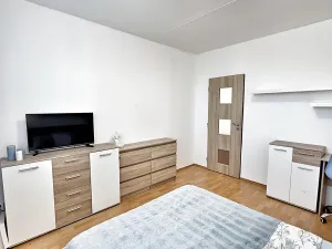 Prodej bytu 3+1, Kladno, Vít. Nezvala, 65 m2