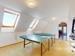 Prodej rodinného domu, Loket, 261 m2