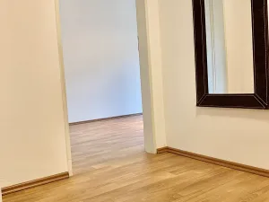 Prodej bytu 2+kk, Praha - Troja, Hnězdenská, 48 m2