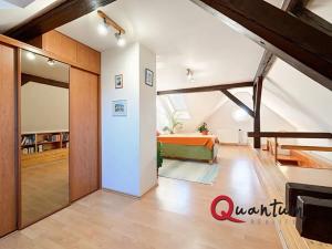 Prodej bytu 3+1, Praha - Smíchov, U Pernikářky, 98 m2