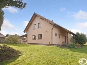 Prodej rodinného domu, Hněvčeves, 202 m2