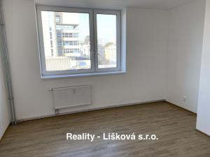 Pronájem bytu 2+kk, Ústí nad Labem - Ústí nad Labem-centrum, Velká Hradební, 46 m2