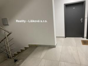 Pronájem bytu 2+kk, Ústí nad Labem - Ústí nad Labem-centrum, Velká Hradební, 46 m2