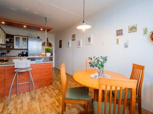 Prodej bytu 3+1, Praha - Břevnov, Anastázova, 90 m2