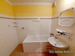 Pronájem bytu 2+kk, Praha, U pramene, 50 m2