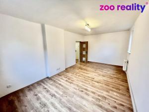 Prodej bytu 3+1, Mojné, 61 m2