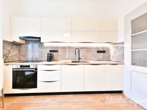 Pronájem bytu 2+1, Znojmo, Hálkova, 64 m2