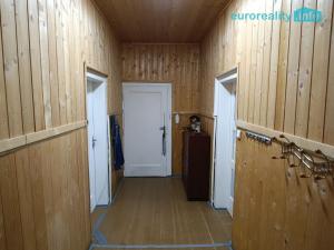 Prodej bytu 3+1, Cheb, Hálkova, 96 m2