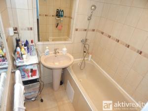 Prodej bytu 2+1, Chomutov, Bezručova, 60 m2