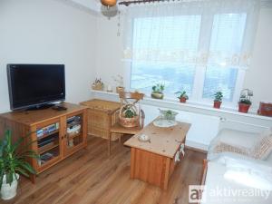 Prodej bytu 2+1, Chomutov, Bezručova, 60 m2