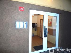 Prodej bytu 2+1, Chomutov, Bezručova, 60 m2