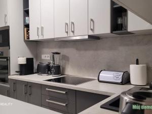 Pronájem bytu 2+kk, Praha - Letňany, Miroslava Hajna, 50 m2