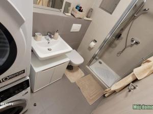 Pronájem bytu 2+kk, Praha - Letňany, Miroslava Hajna, 50 m2